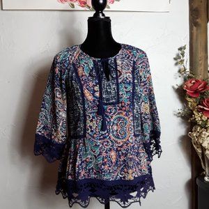 NEW Danielrainn Womens Summer print top: Size Small